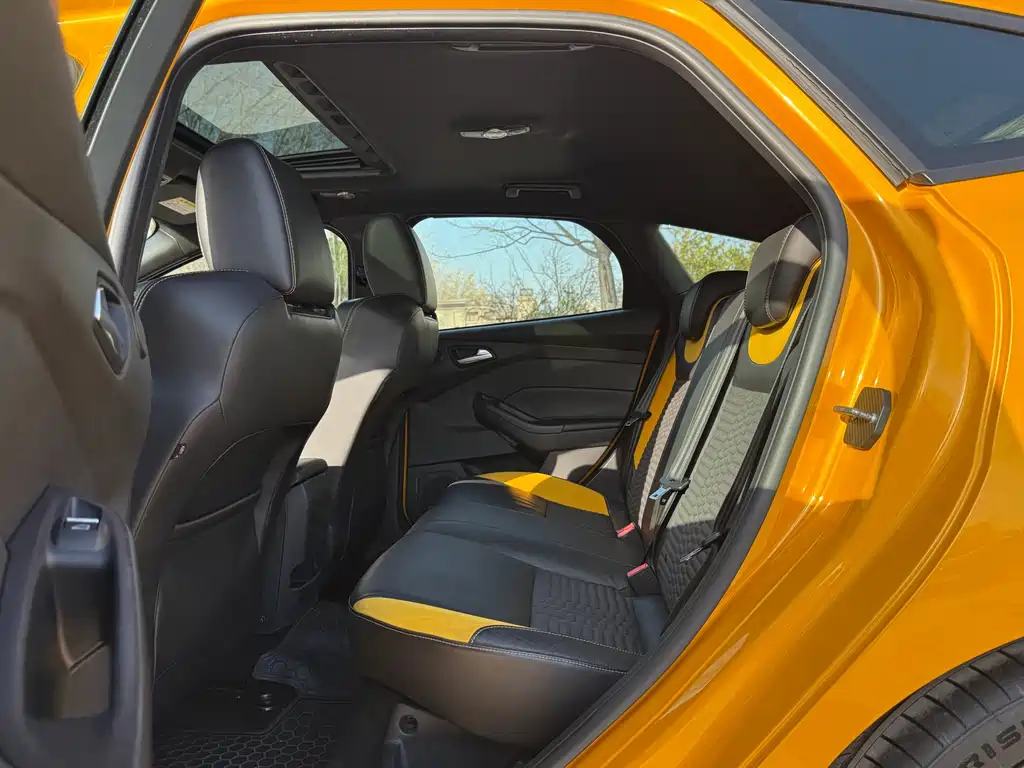 Ford Focus (Import) — миниатюра 7