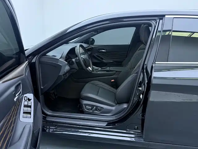 Toyota Avalon — миниатюра 14