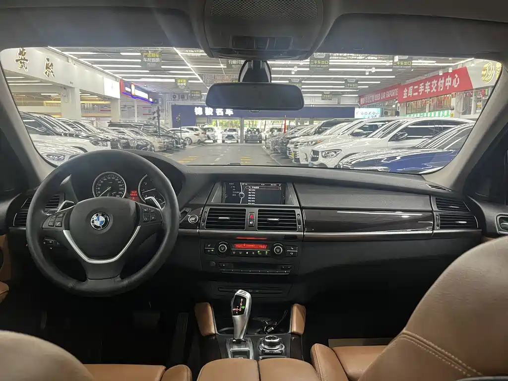 BMW X6 — миниатюра 9