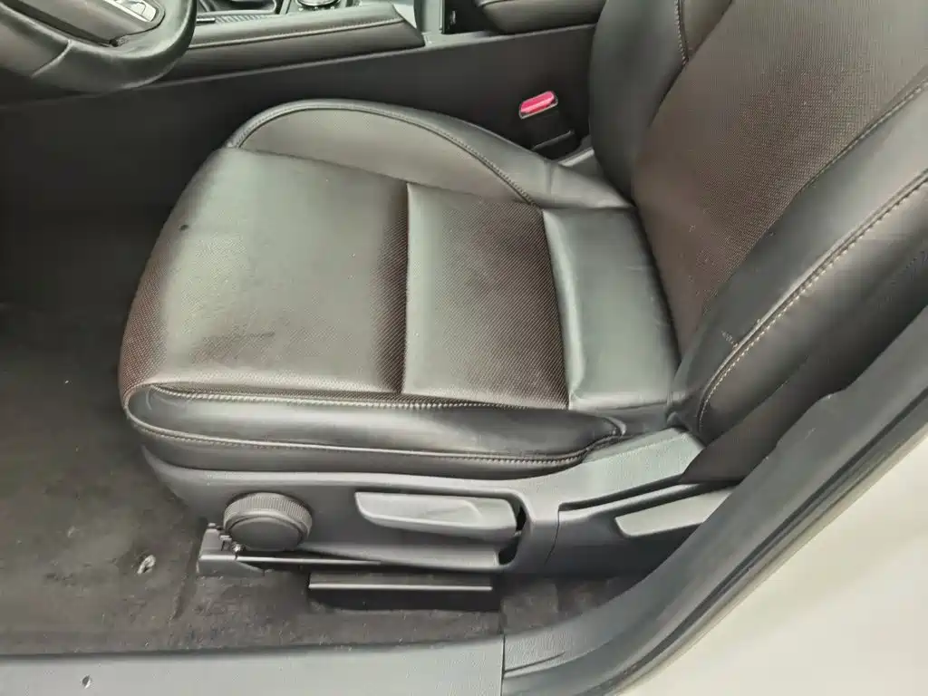 Mazda 3 Axela — миниатюра 20
