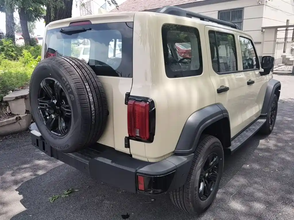 Tank 300 2025 2.0T
