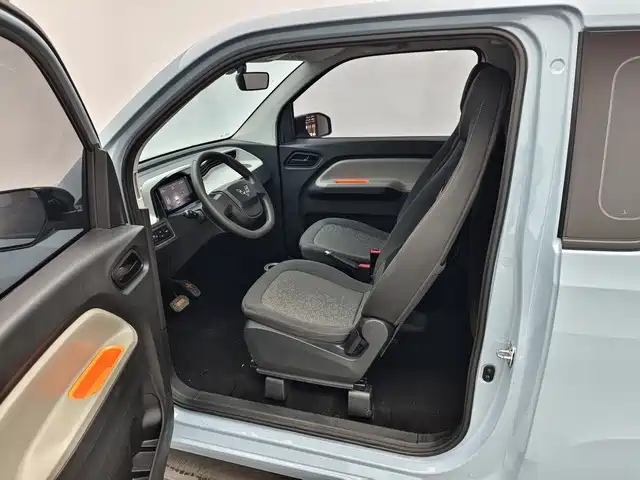 Wuling MINIEV — миниатюра 13