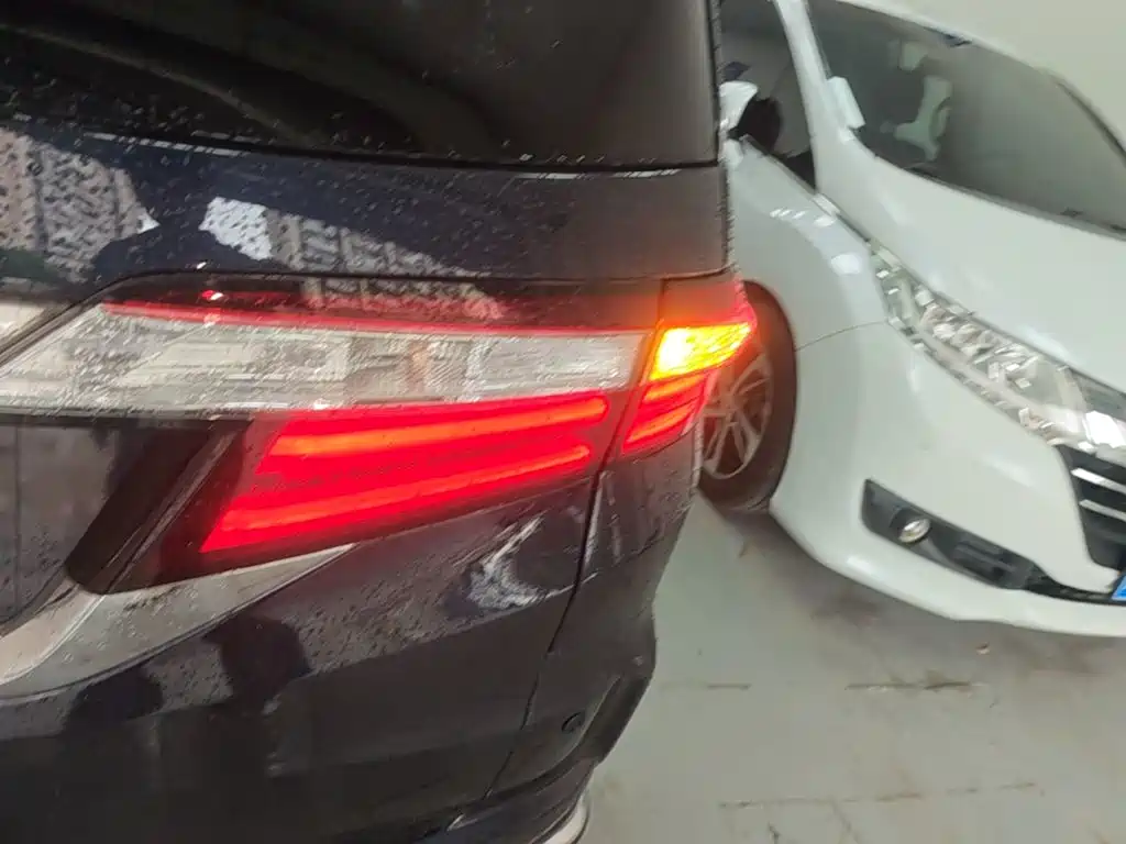 Honda Odyssey — миниатюра 8