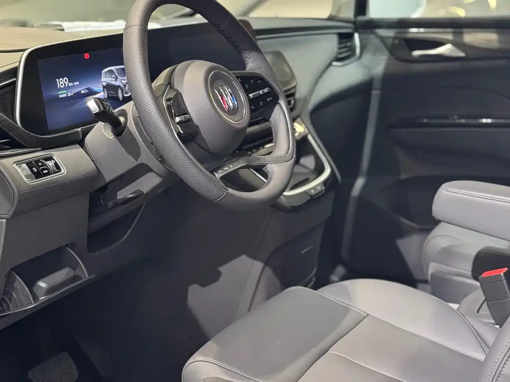 BUICK GL8 NEW ENERGY