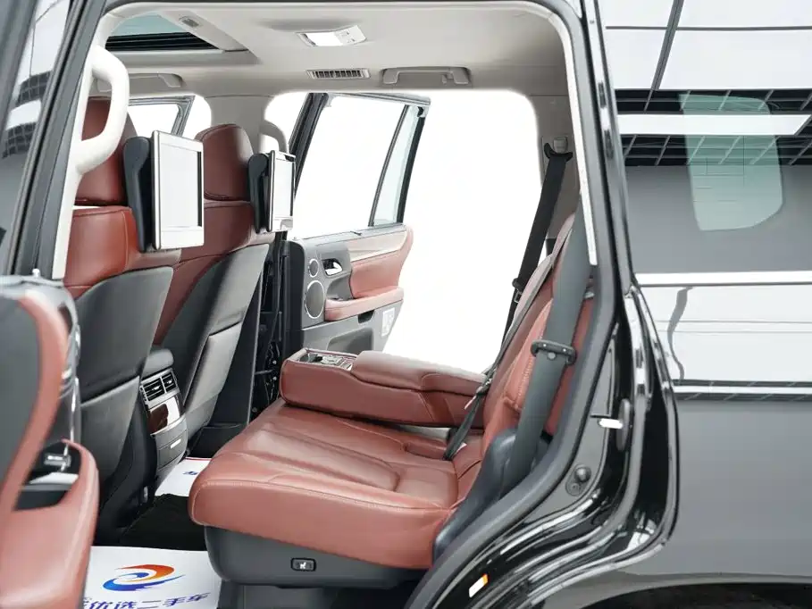 Lexus LX — миниатюра 12