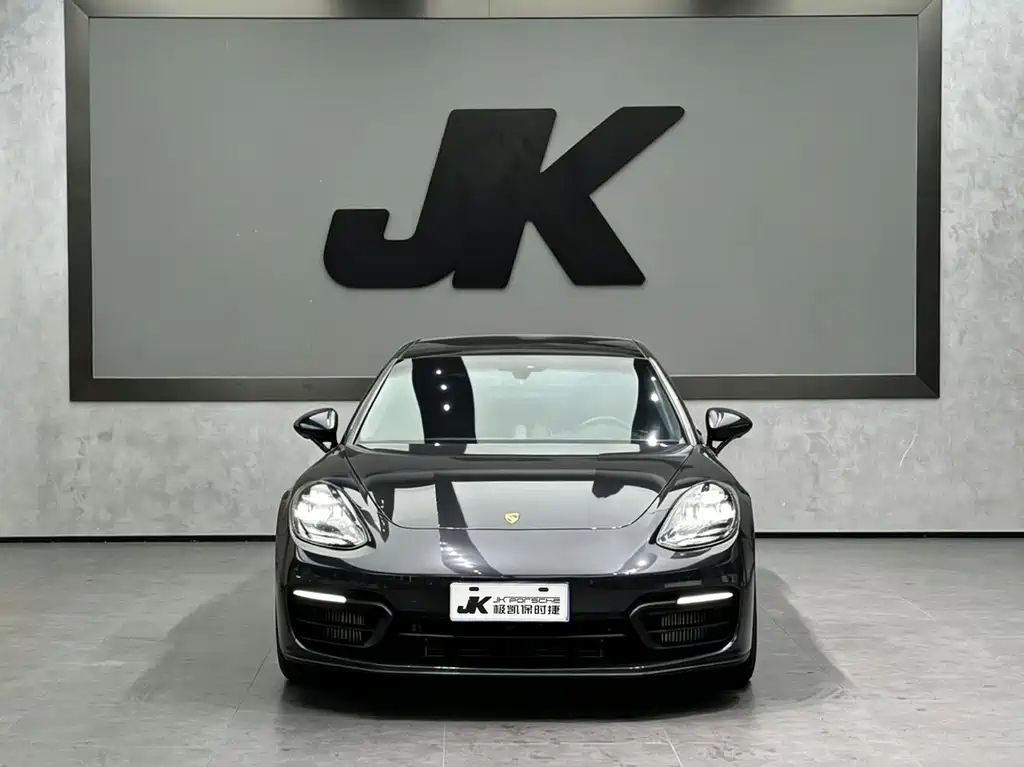 Porsche Panamera — миниатюра 2