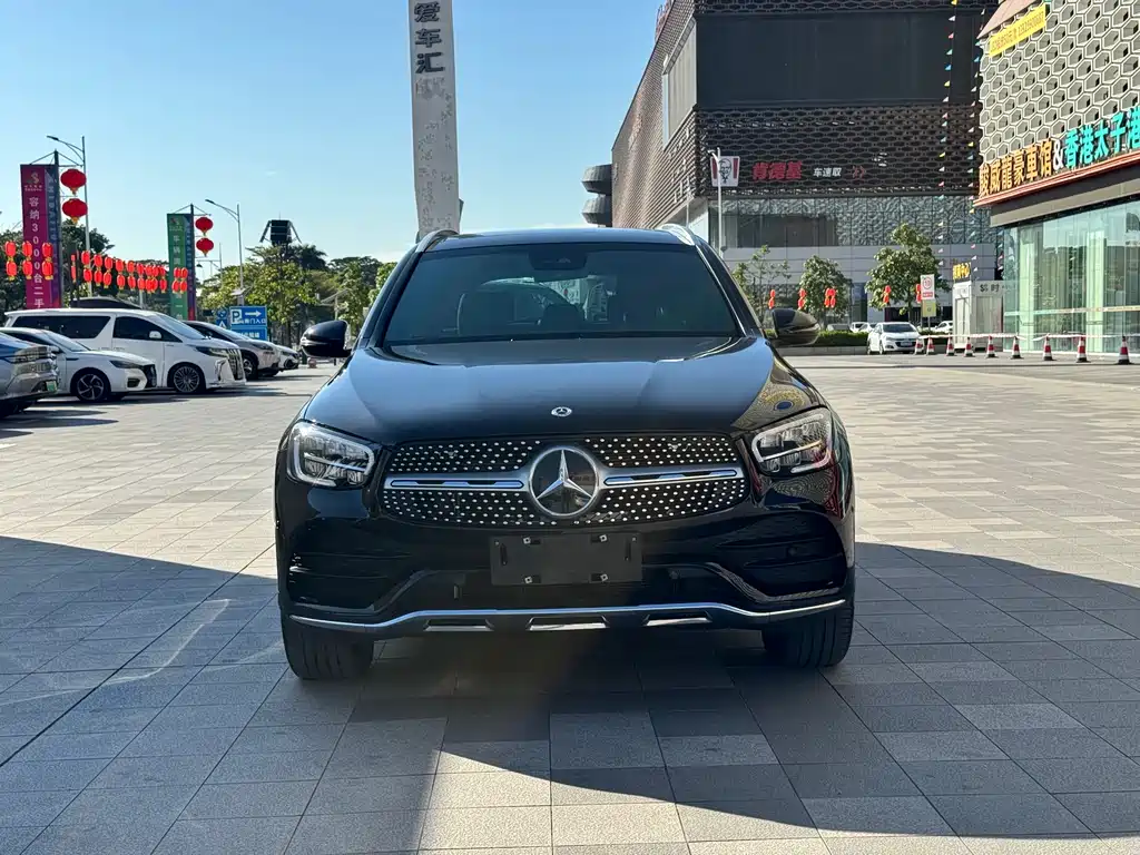 MERCEDES-BENZ GLC