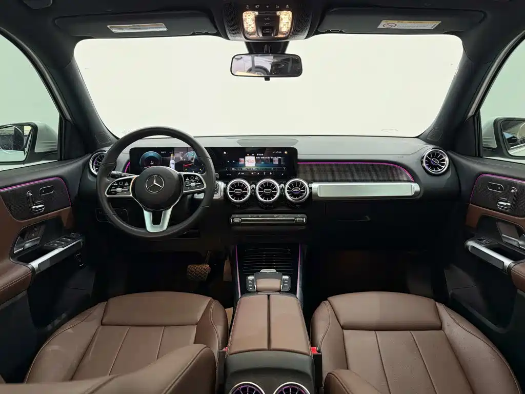 Mercedes-Benz GLB — миниатюра 13