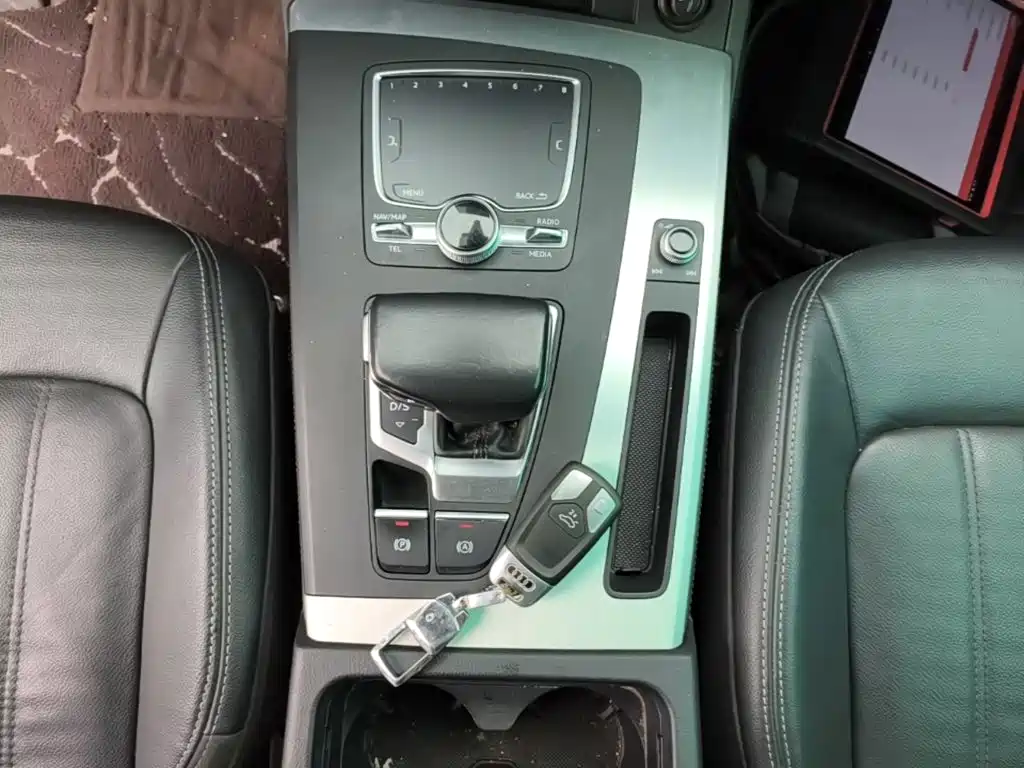 Audi Q5L — миниатюра 14