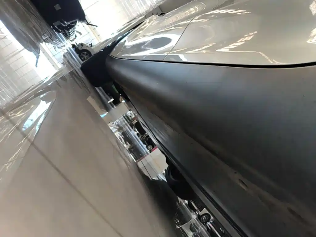 Tesla Model Y — миниатюра 22