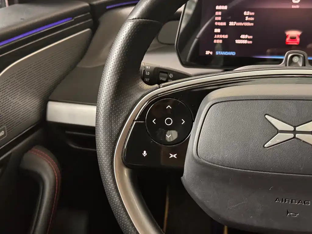 XPeng P7 — миниатюра 13