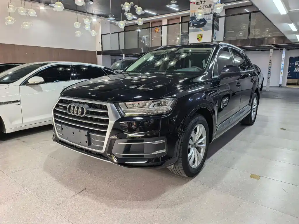 Audi Q7 2018 40 TFSI Comfort