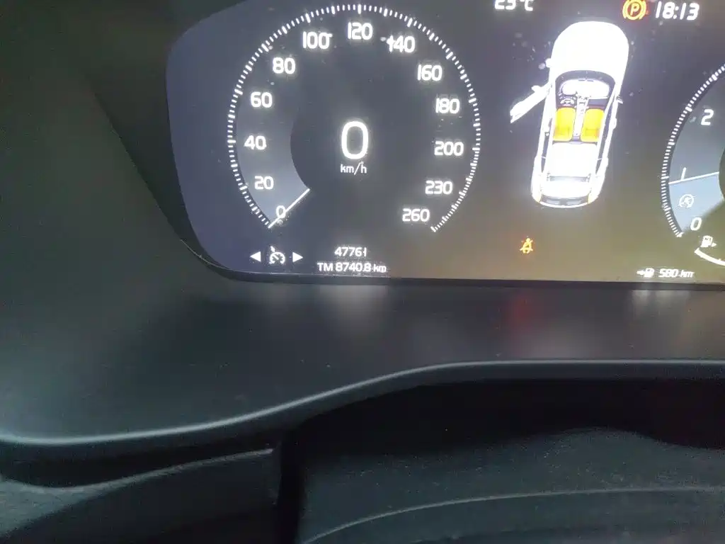 Volvo XC40 — миниатюра 5