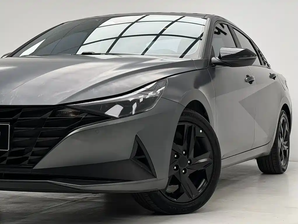 Hyundai Elantra — миниатюра 7