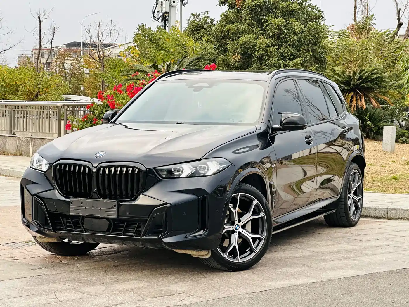 宝马X5 2023款 xDrive 30Li 尊享型M运动曜夜套装 2024