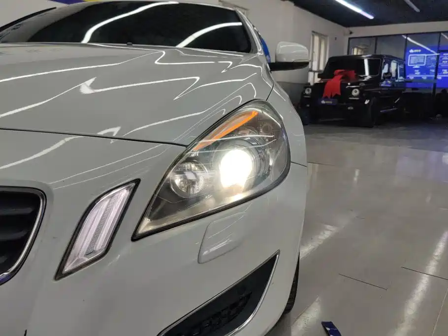 Volvo S60 (Import) — миниатюра 5