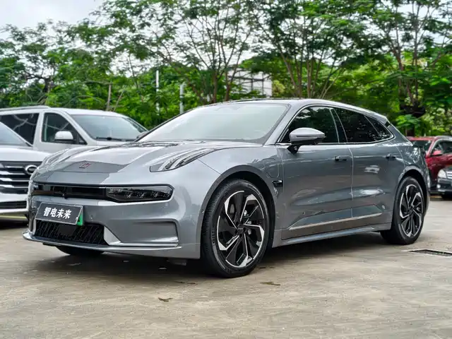 2022 Zeekr 001