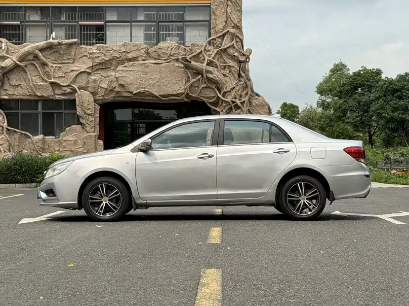 BYD Surui — миниатюра 4
