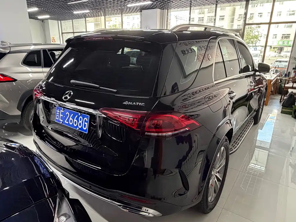 Mercedes-Benz GLE (Import) — миниатюра 12