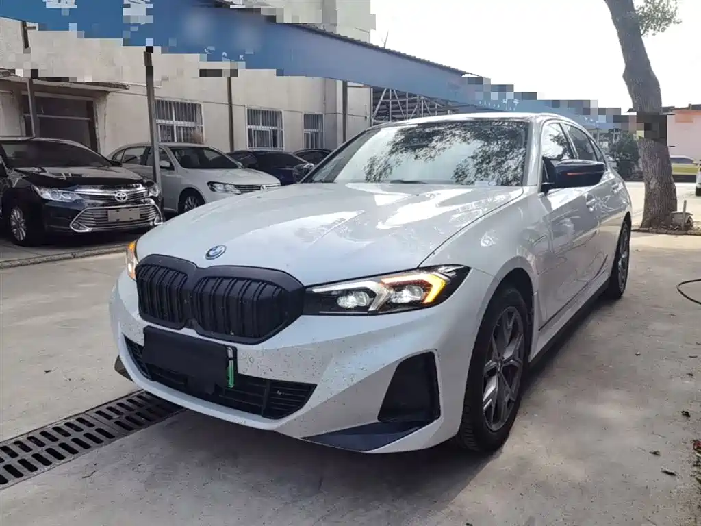 BMW i3 2025