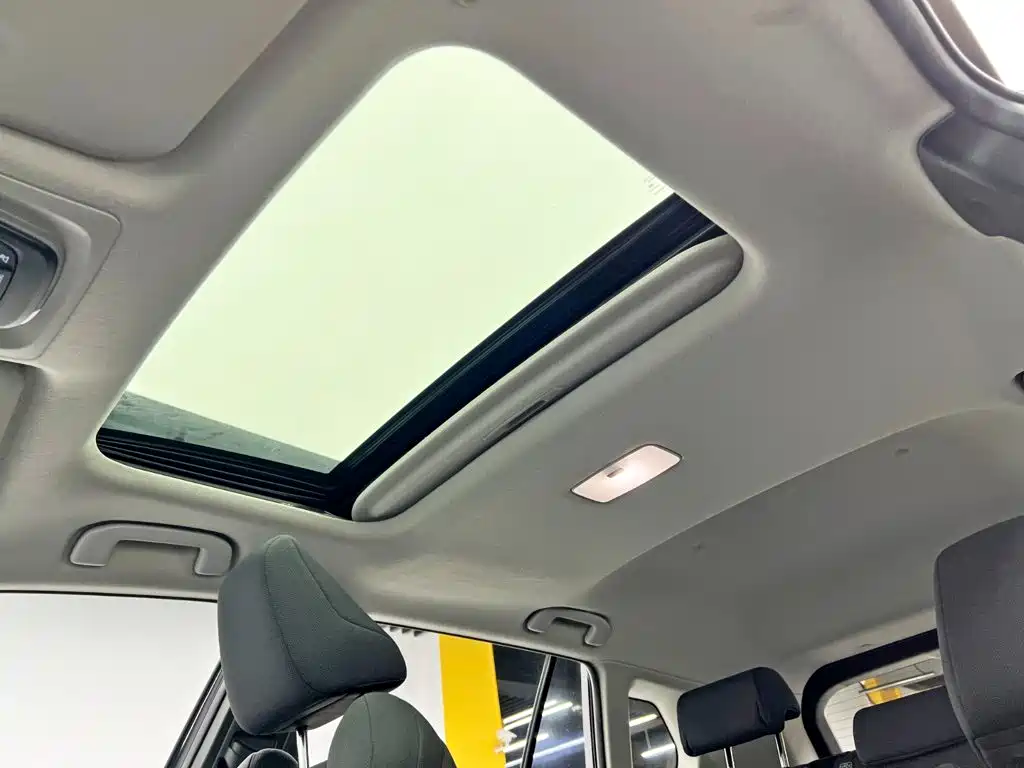 Toyota Frontlander — миниатюра 16