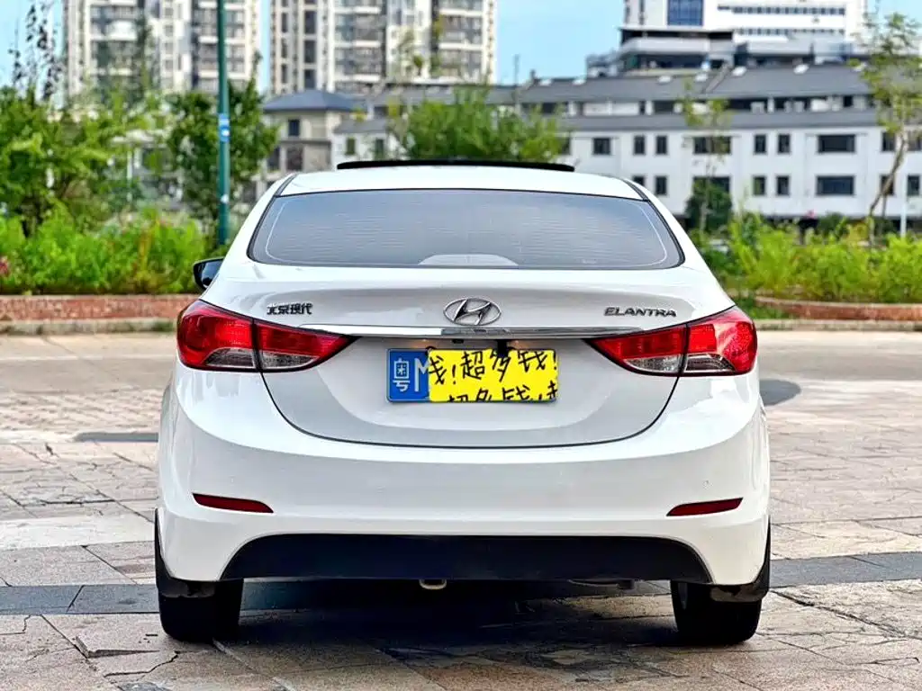 Hyundai Elantra Langdong — миниатюра 6