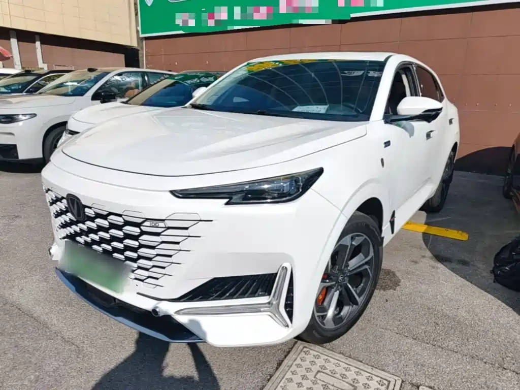 Changan UNI-K iDD — миниатюра 2