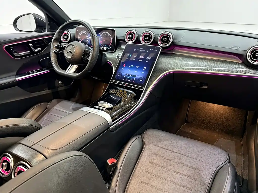 Mercedes-Benz C-Class — миниатюра 6