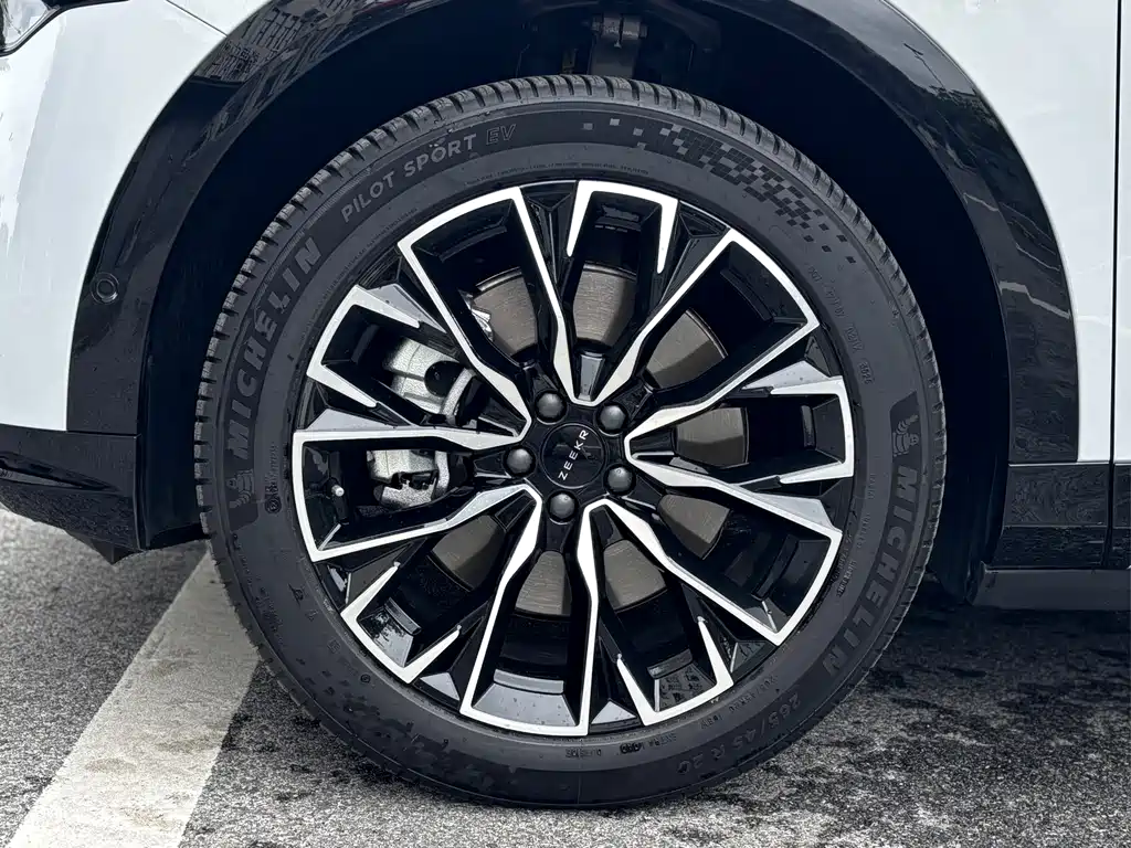 Zeekr 7X 2025 100kWh Smart Drive