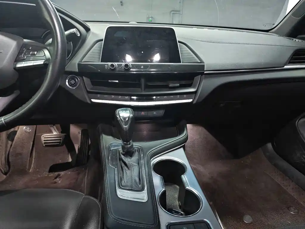 Cadillac CT4 — миниатюра 6