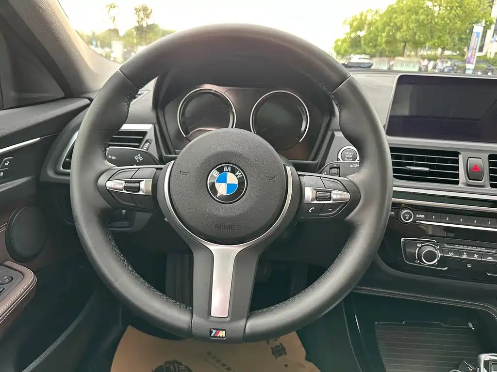 BMW 1 Series — миниатюра 14