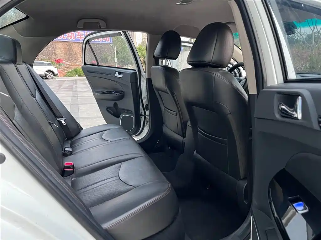 BYD E5 2018 450 Enjoy