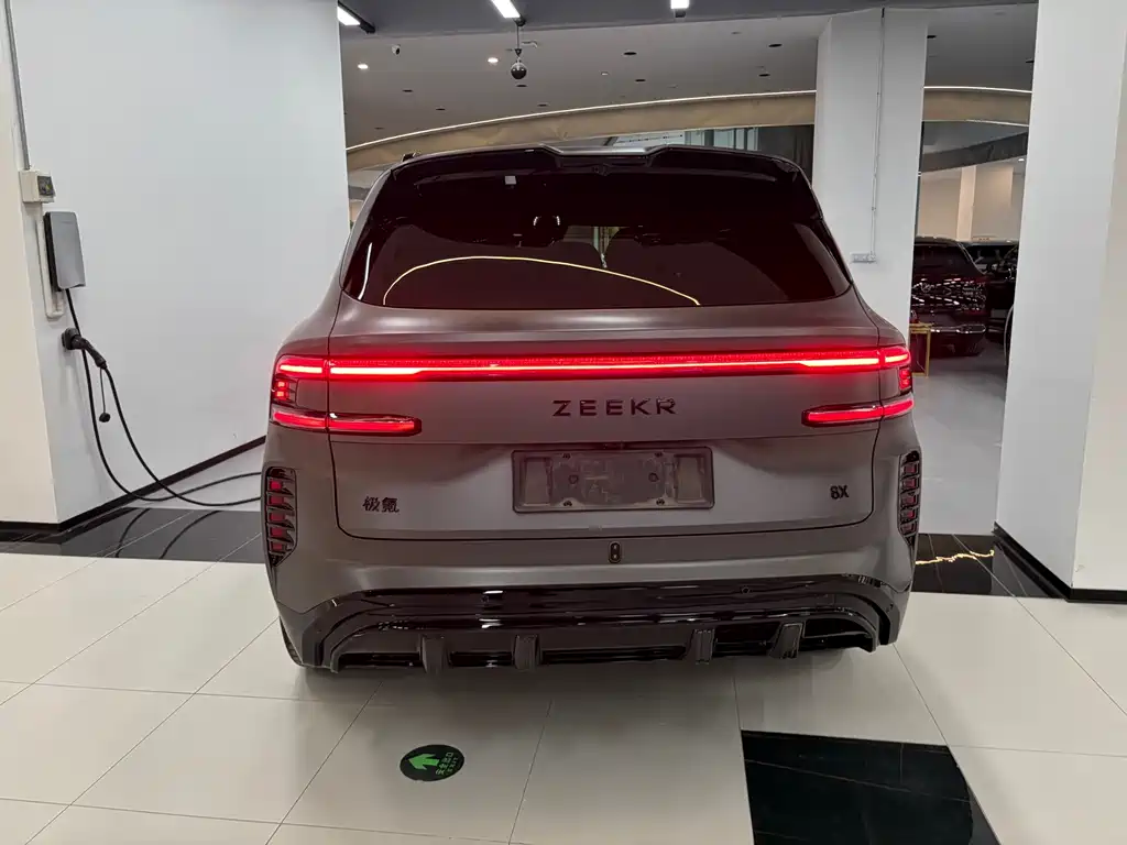 Zeekr 8X — миниатюра 5