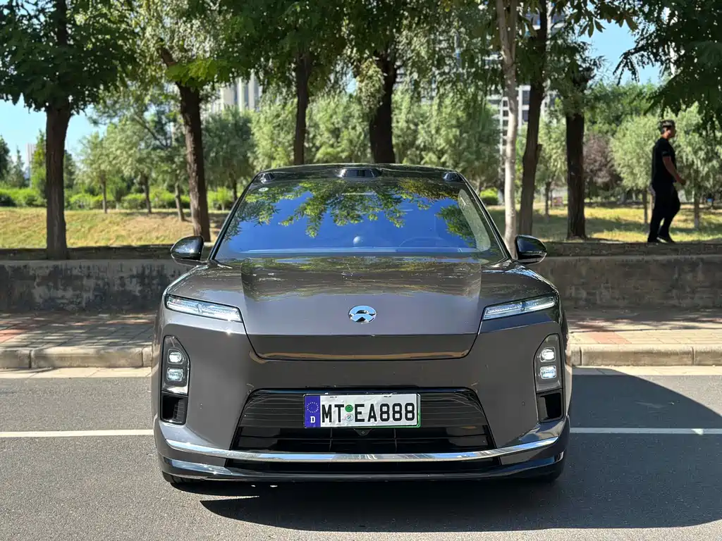 NIO ES8 — миниатюра 2