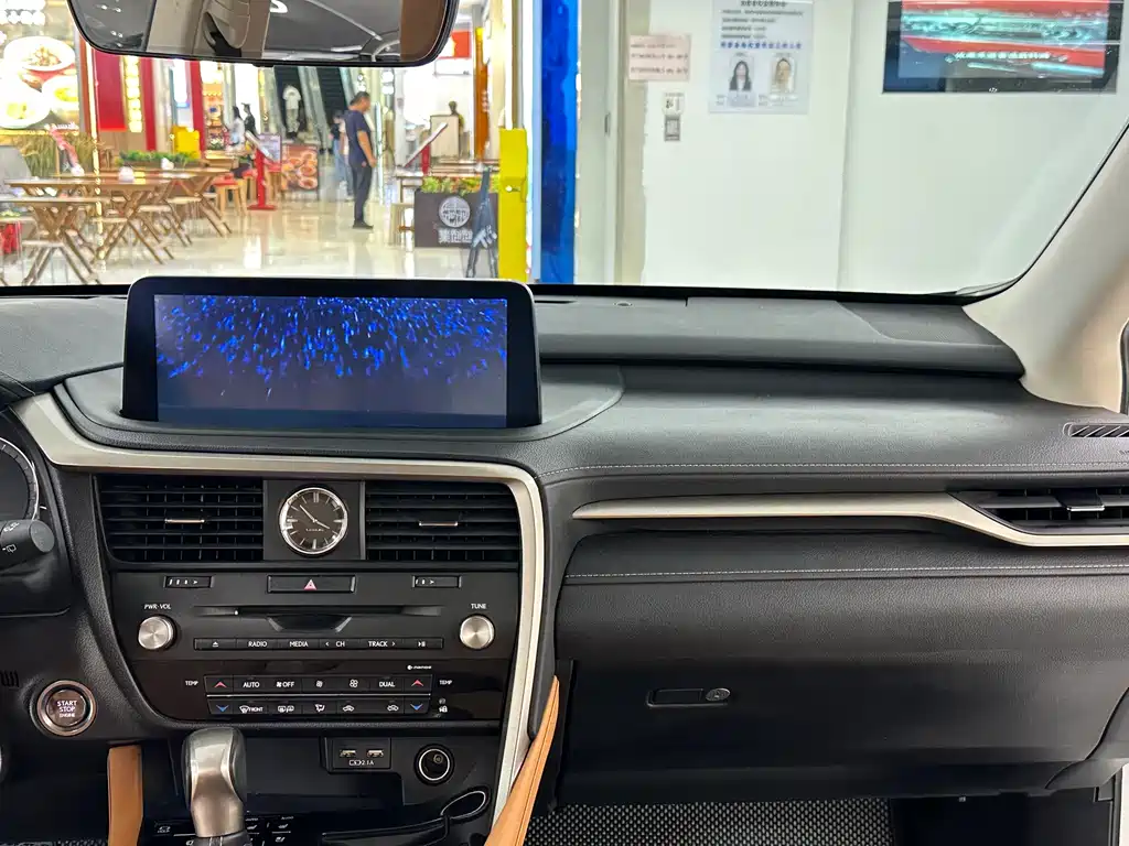Lexus RX — миниатюра 17