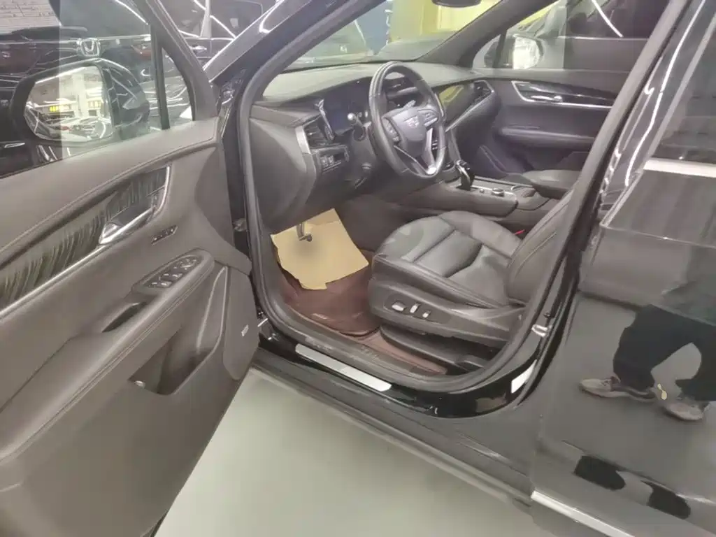 Cadillac XT6 — миниатюра 15