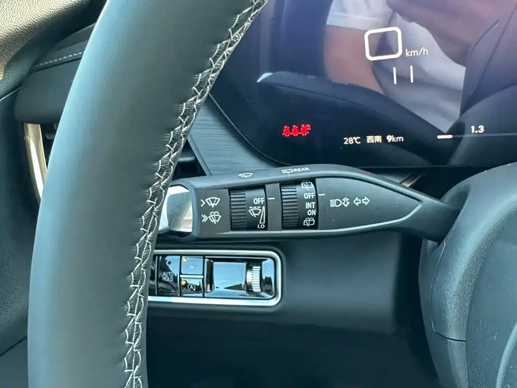 Buick Envision Plus — миниатюра 22
