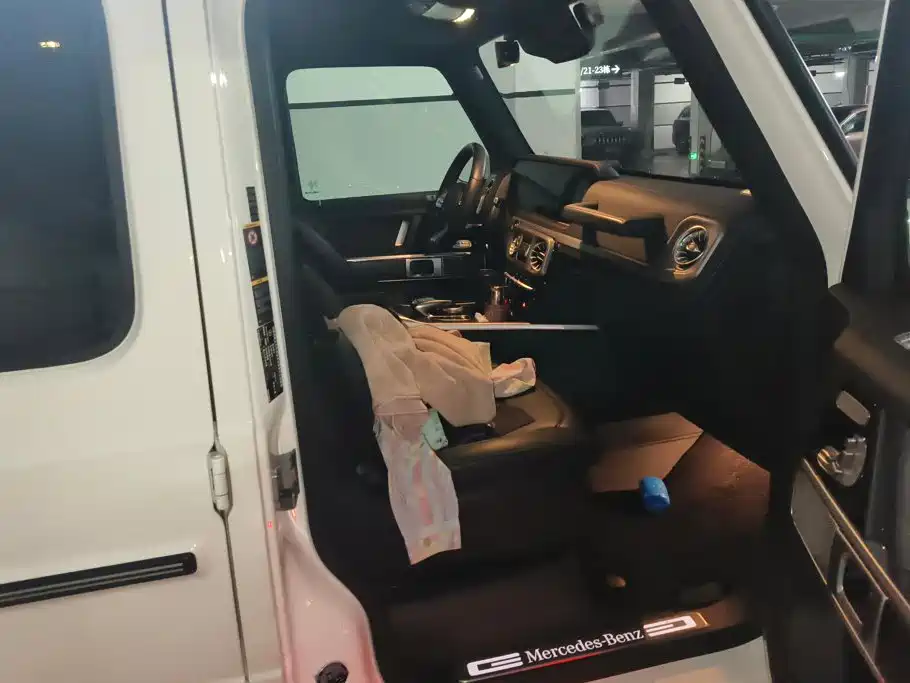 Mercedes-Benz G-Class — миниатюра 8