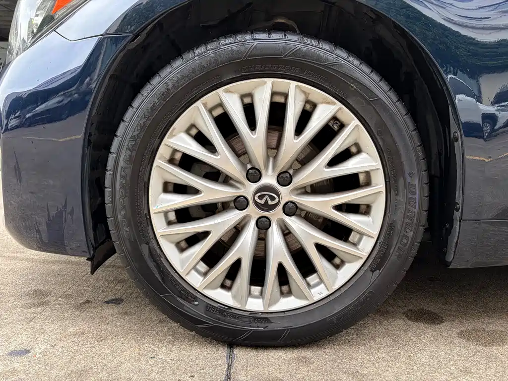 Infiniti Q70 — миниатюра 14