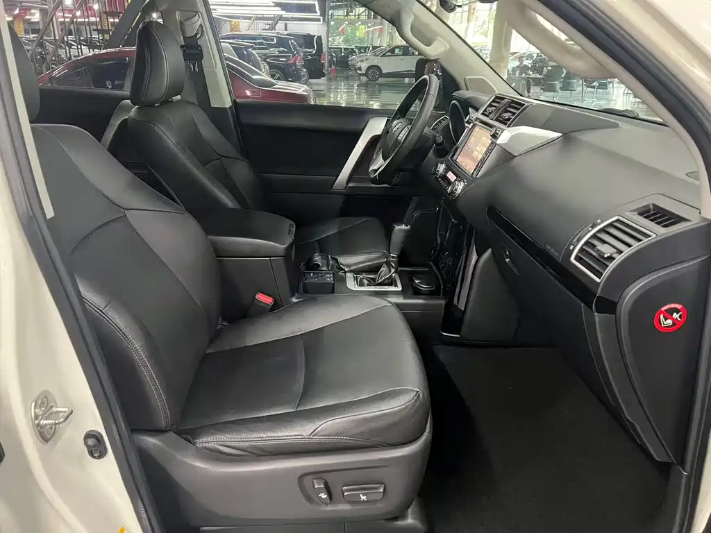 Toyota Prado — миниатюра 8