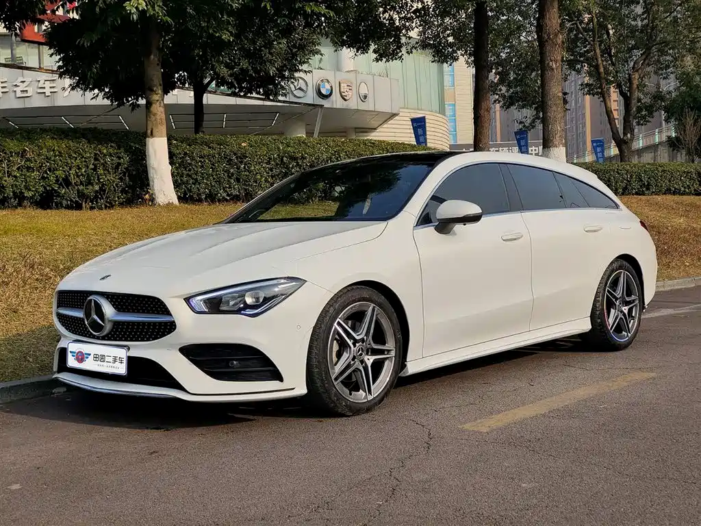 MERCEDES-BENZ CLA