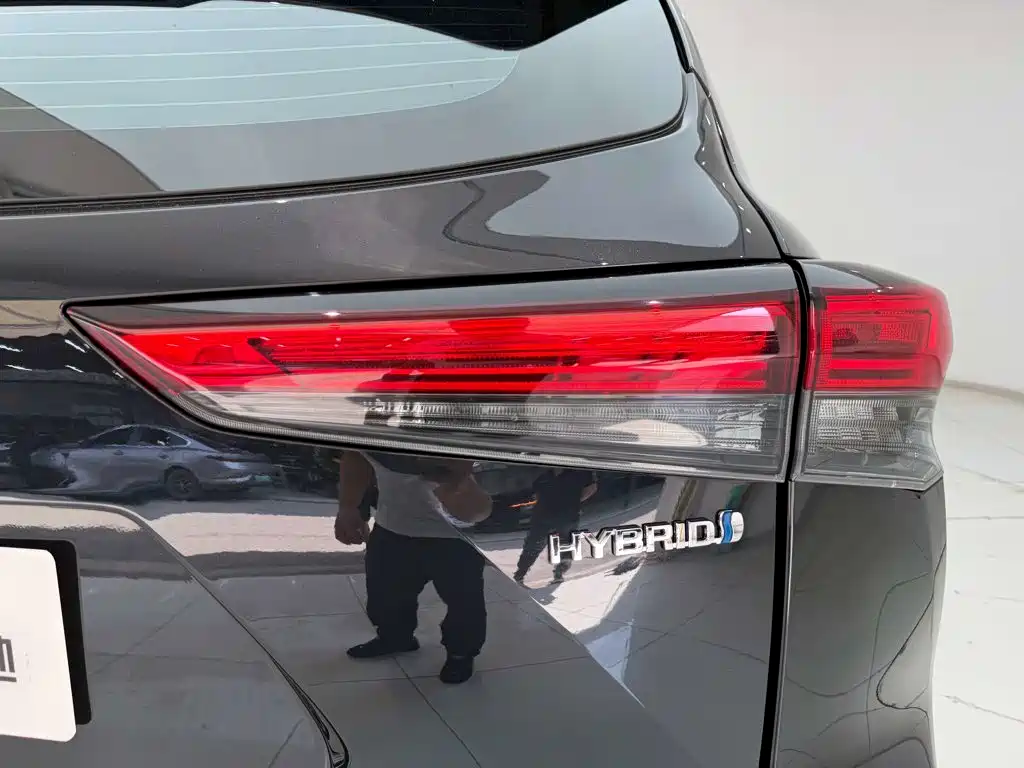 Toyota Highlander — миниатюра 10