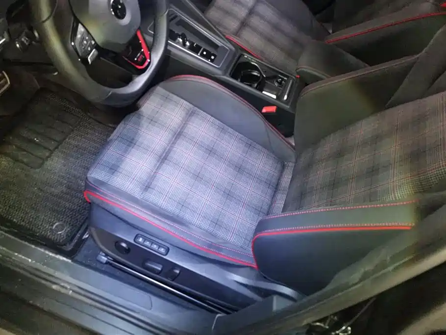 Volkswagen Golf GTI GTI 2025 380TSI DSG GTI