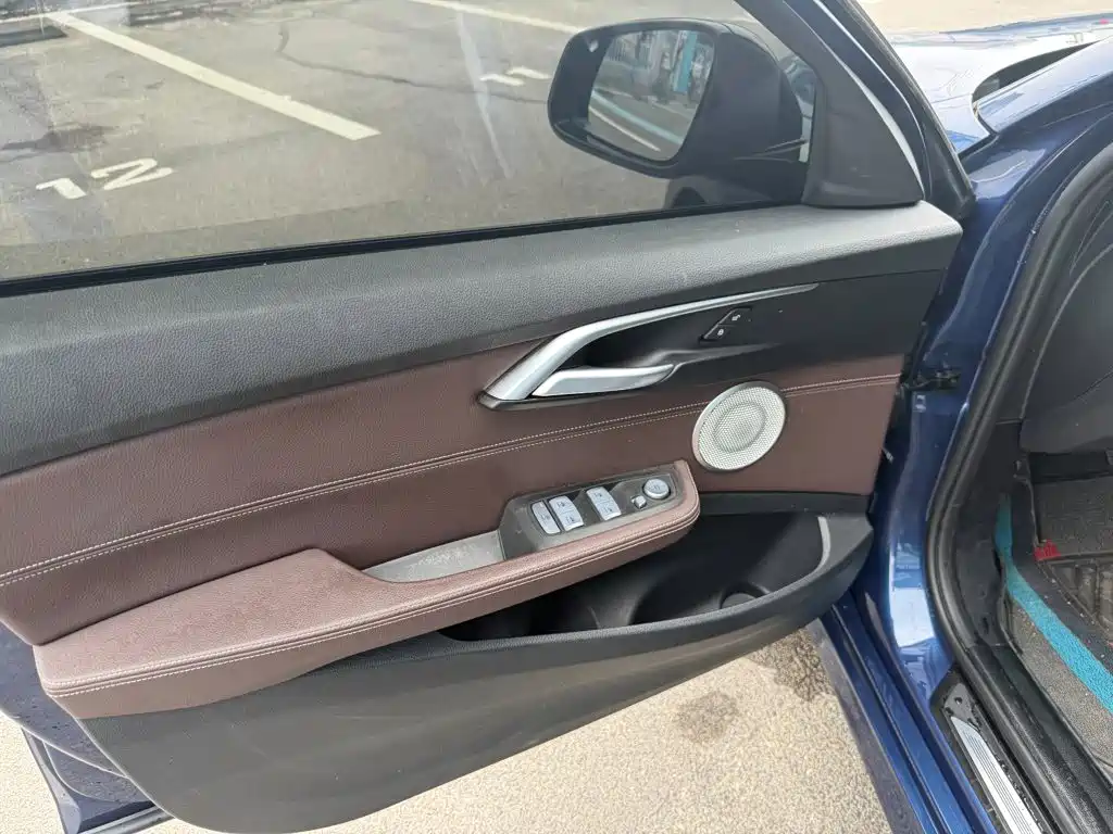 BMW 1 Series — миниатюра 12