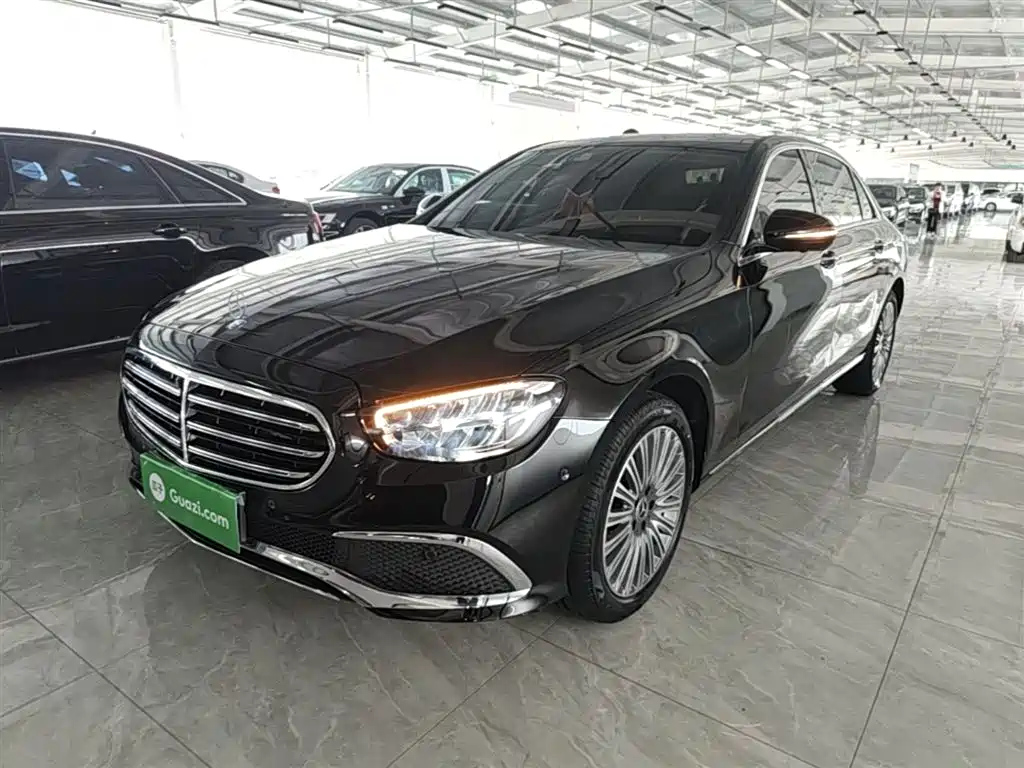 Mercedes-Benz E-Class 2023
