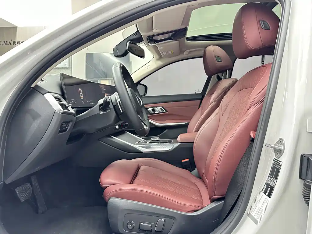BMW 3 Series 3 2025 330Li M Sport