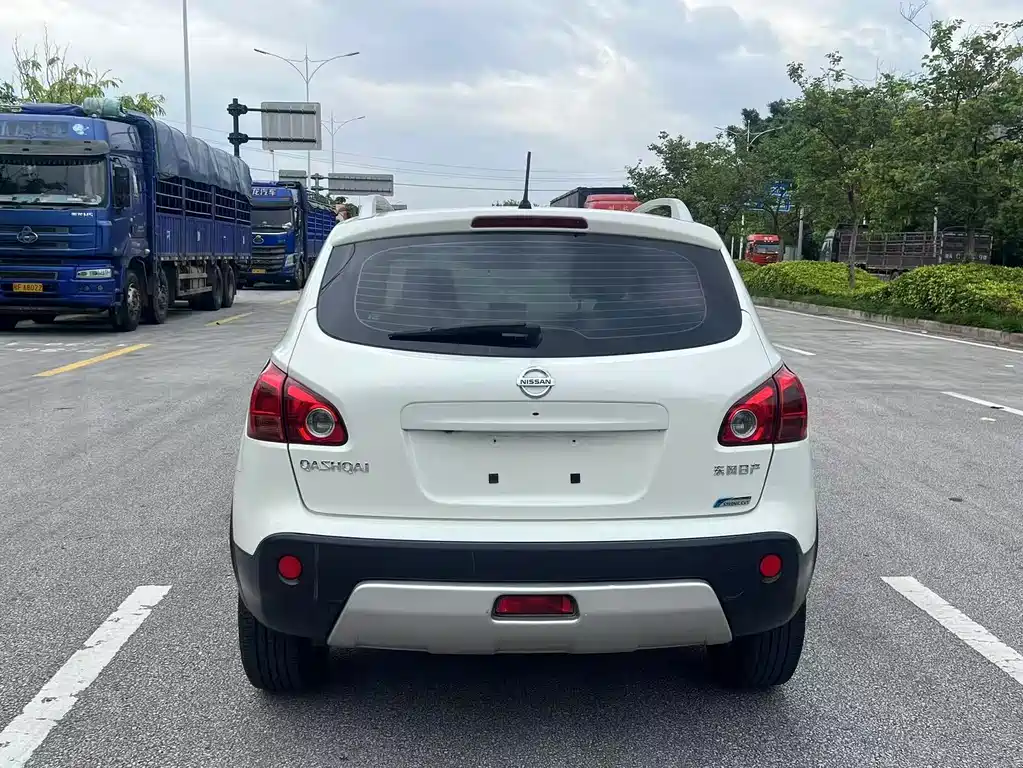 Nissan Qashqai — миниатюра 5