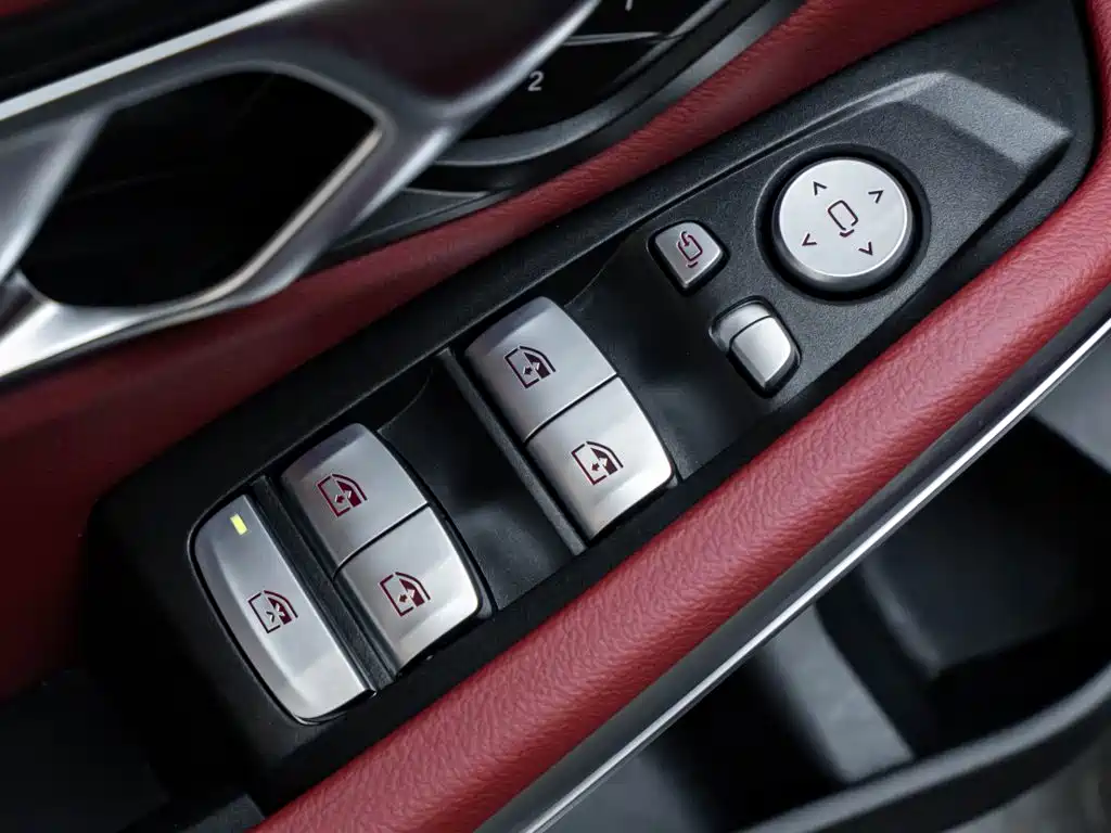 BMW 3 Series — миниатюра 22