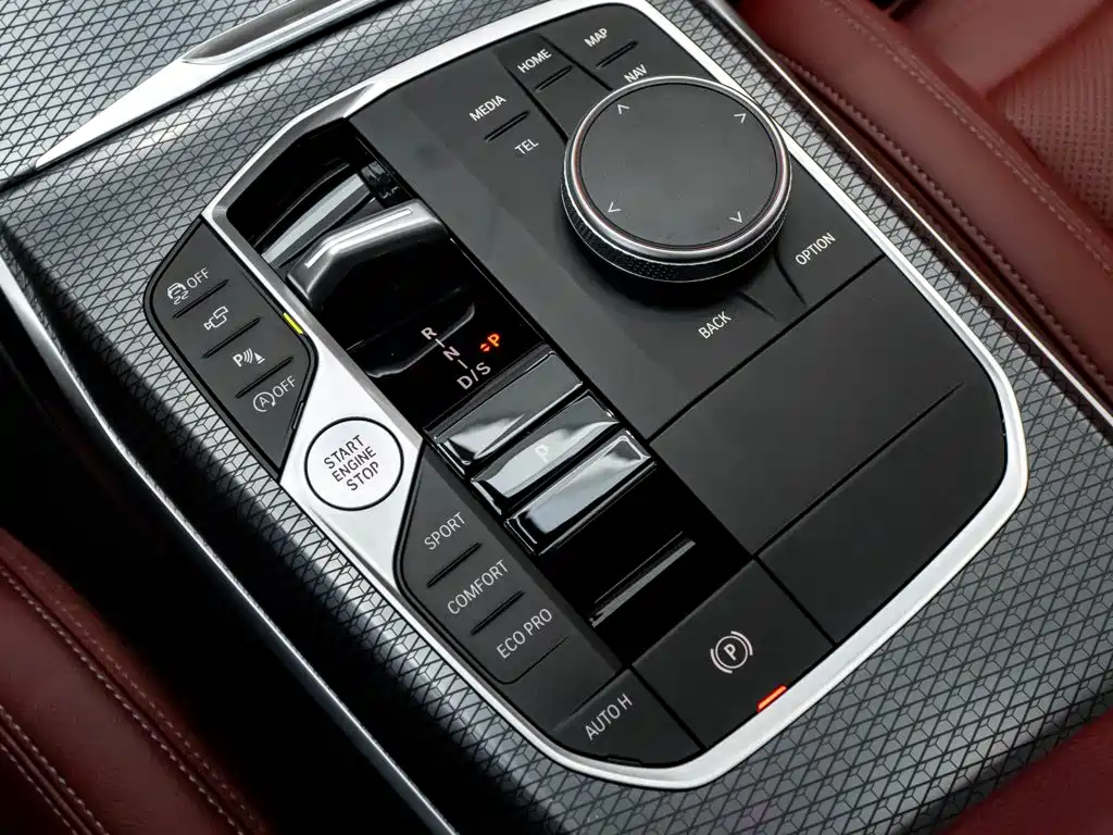 BMW 3 Series — миниатюра 19