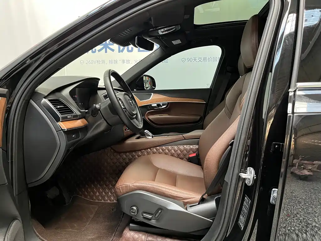 Volvo XC90 — миниатюра 7